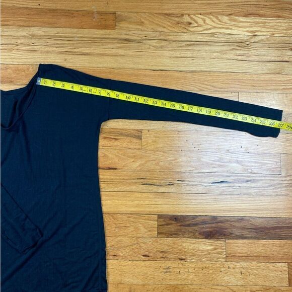 🪦Lululemon 6/8 Tight Knit Black Long Sleeve (3 for 30 sale) - Picture 6 of 7